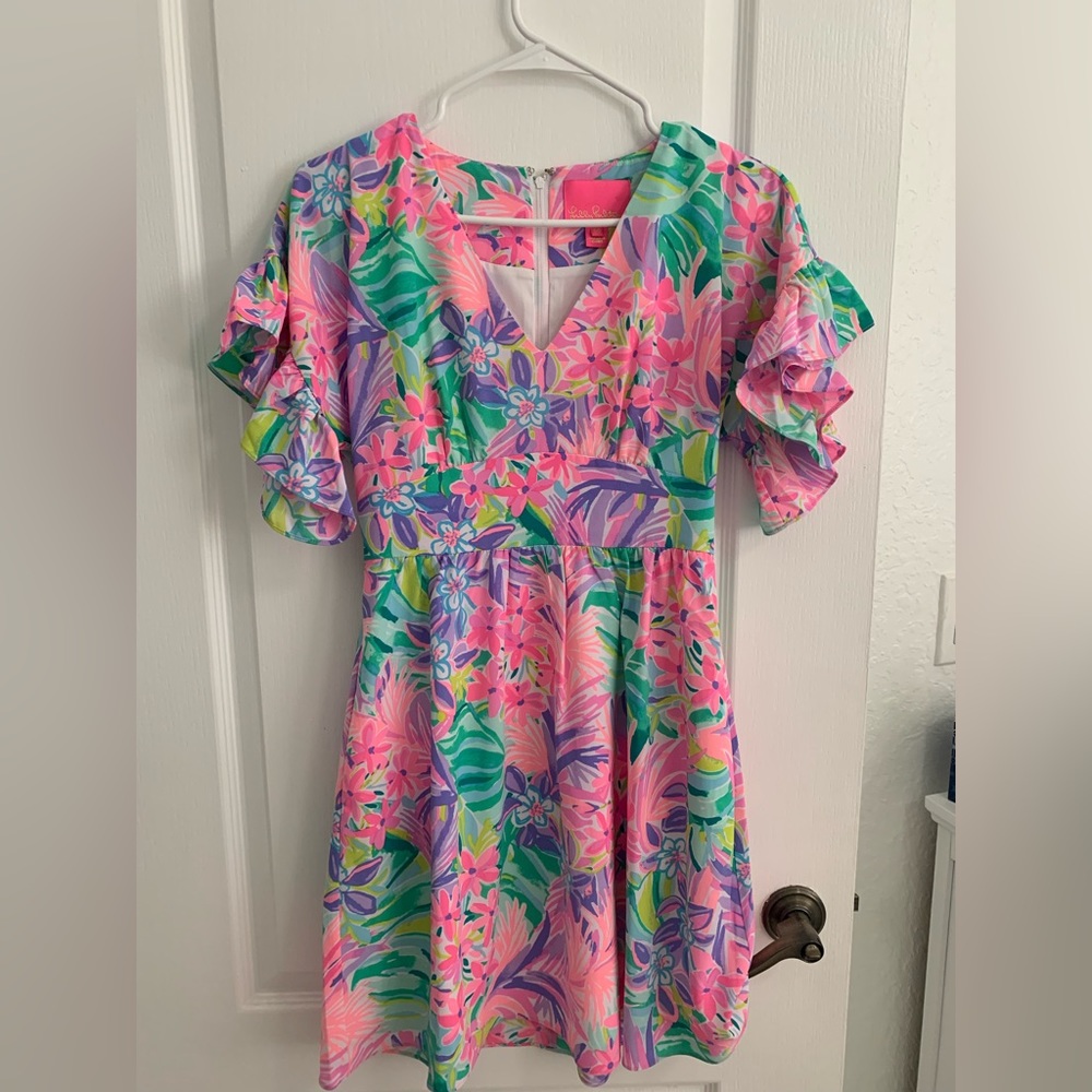 Lilly Pulitzer Dress Size 00 Fits someone with size 2 in other brands